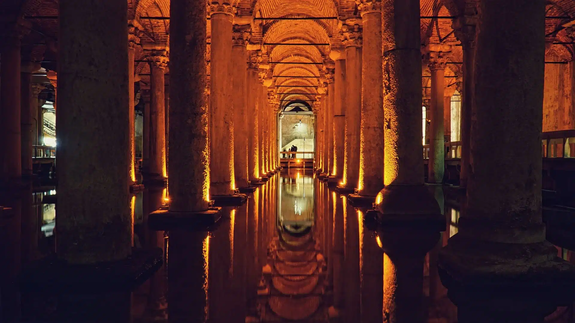 Sarnıç Sütunları
